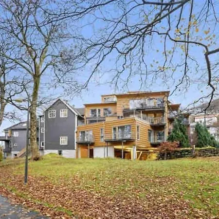 Private Cozy Close To Center
