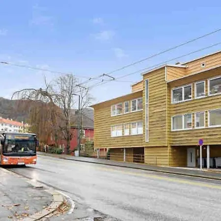 Private Cozy Close To Center * Bergen